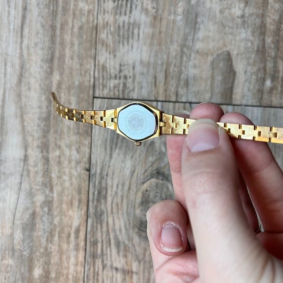 Berenger Vintage Gold Tone Dainty Cocktail Watch Womens Quartz Square Round